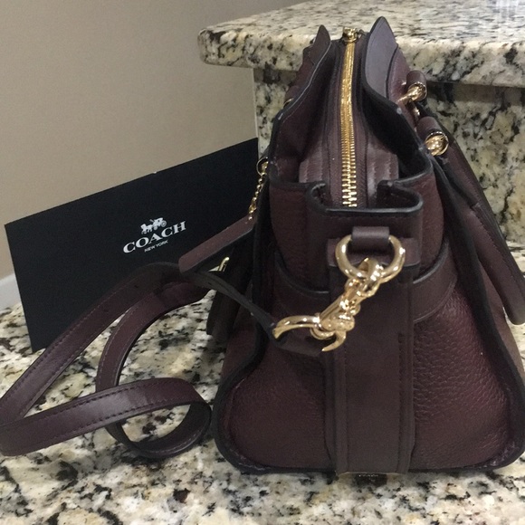 Coach burgundy purse. Gorgeous for fall/winter. - Picture 6 of 8